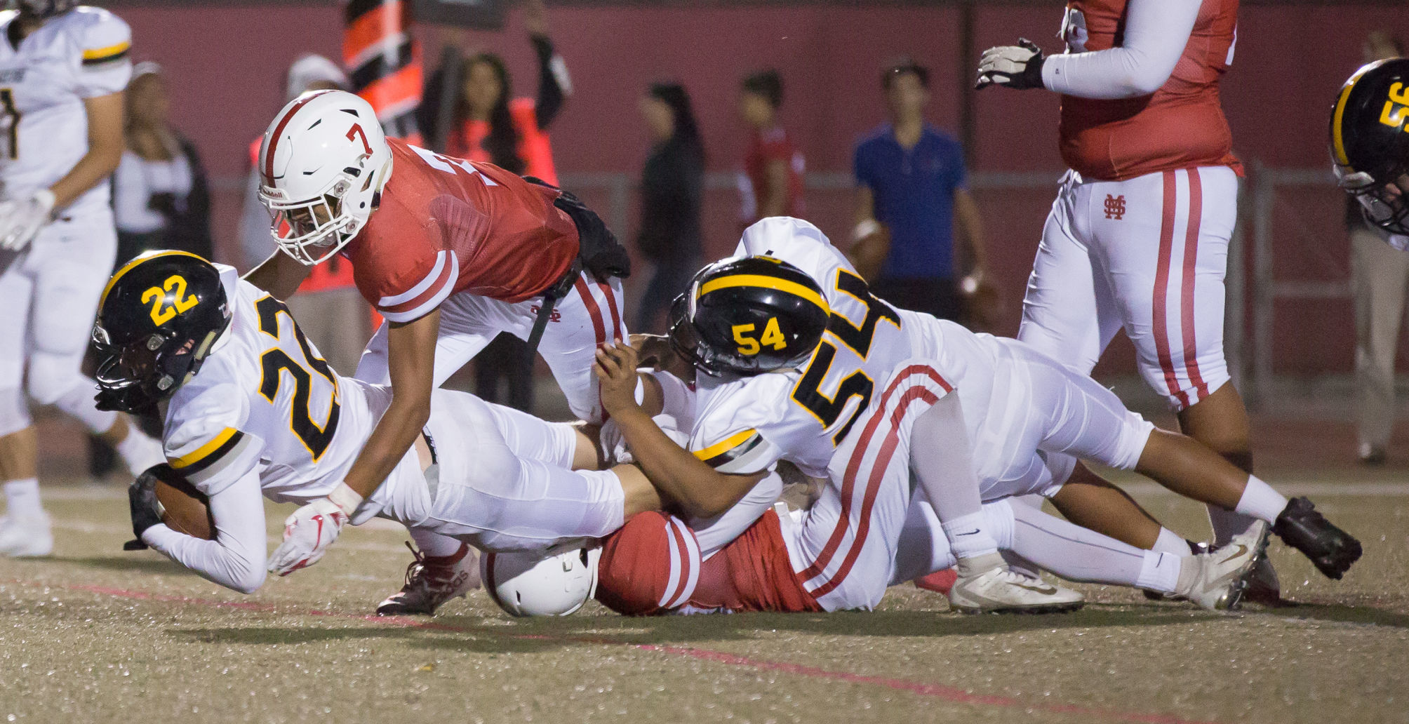 100419 SM SLO Football 05.jpg